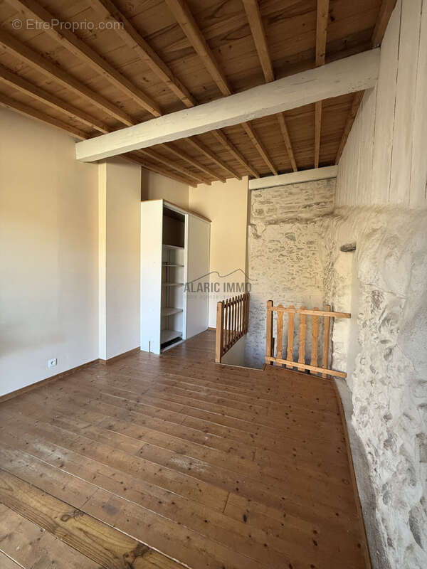 Maison à MOUX
