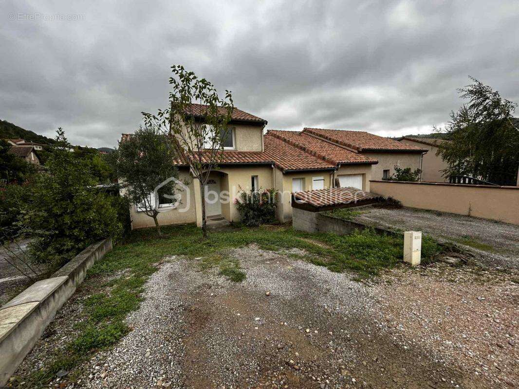 Maison à SAINT-AFFRIQUE