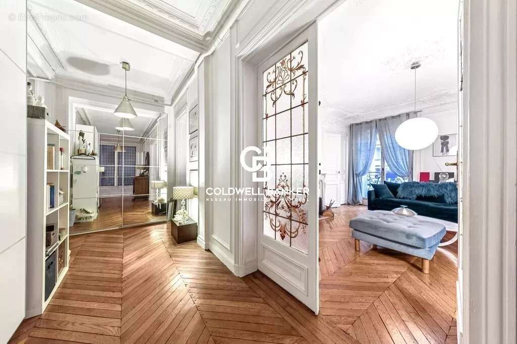 Appartement à PARIS-18E