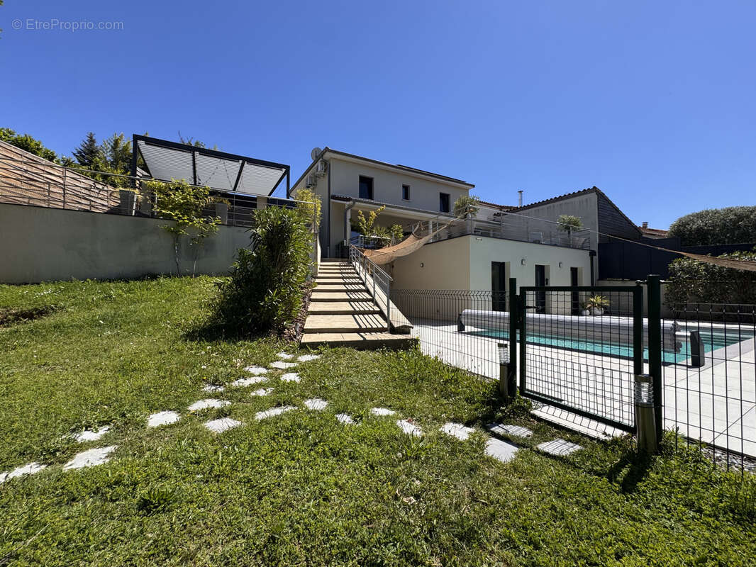 Maison à CHATEAUNEUF-SUR-ISERE