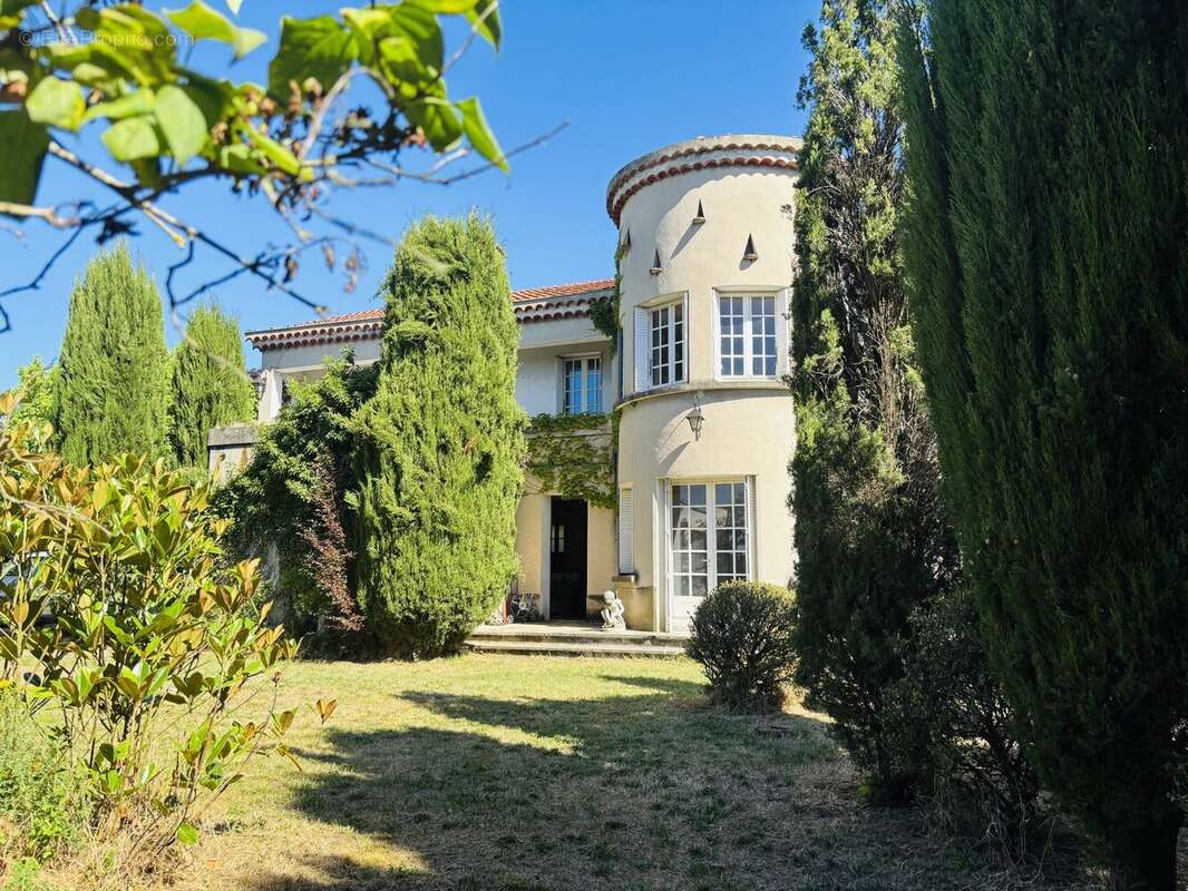 Maison à ROMANS-SUR-ISERE