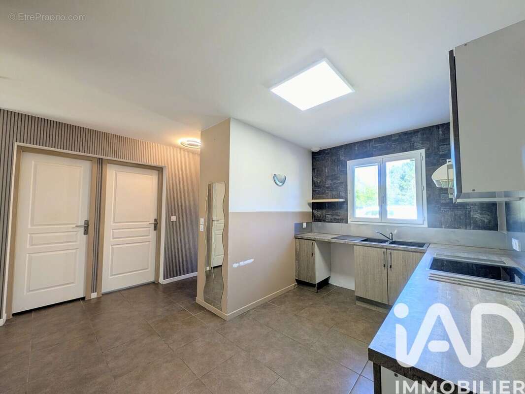 Photo 3 - Maison à LANDIRAS