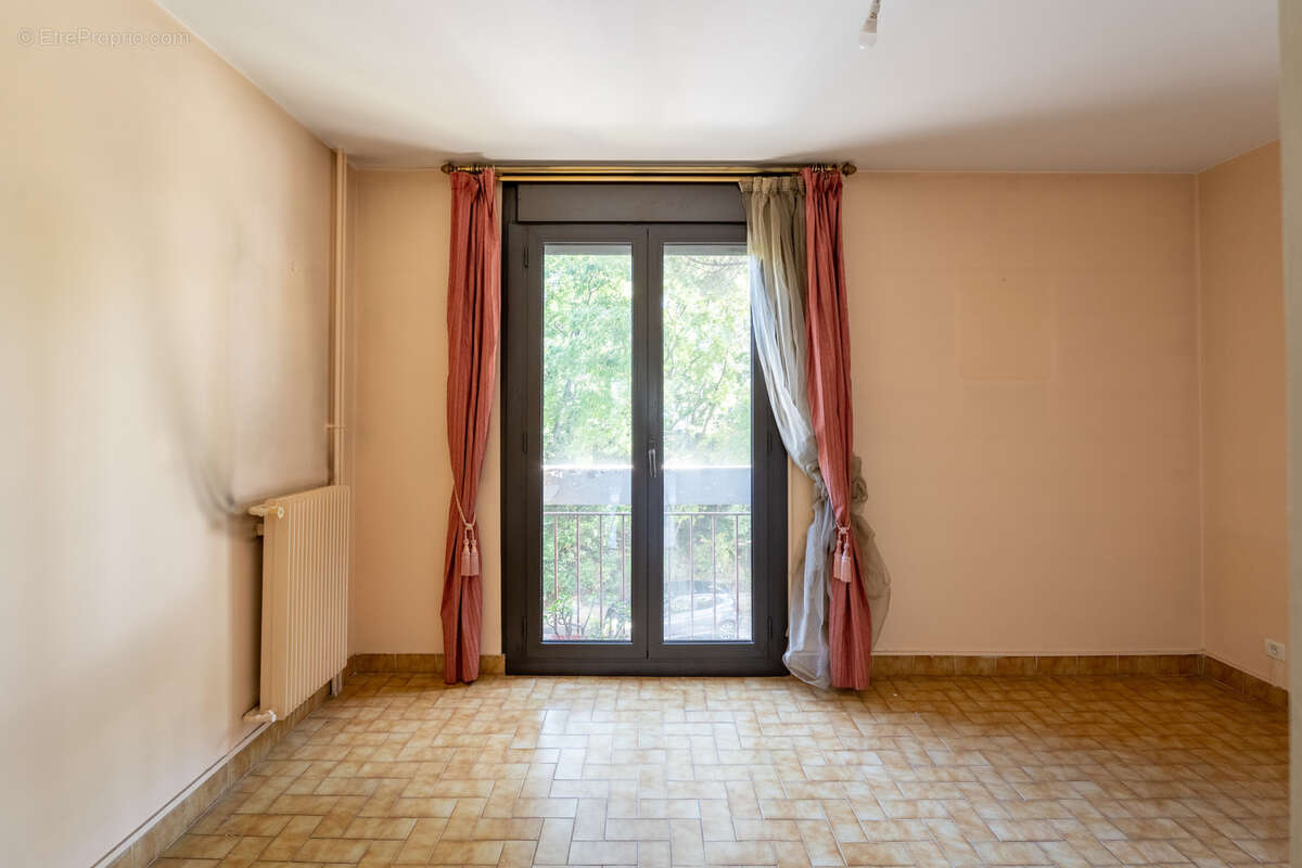 Appartement à MARSEILLE-12E