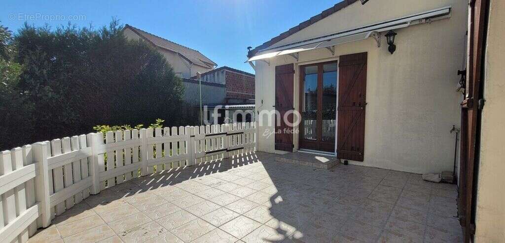 Maison 6 pièces - Grand garage - photo 13