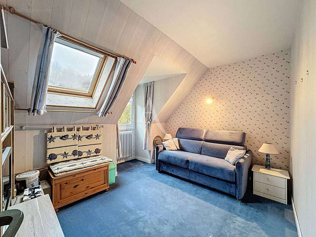 Maison à OZOIR-LA-FERRIERE