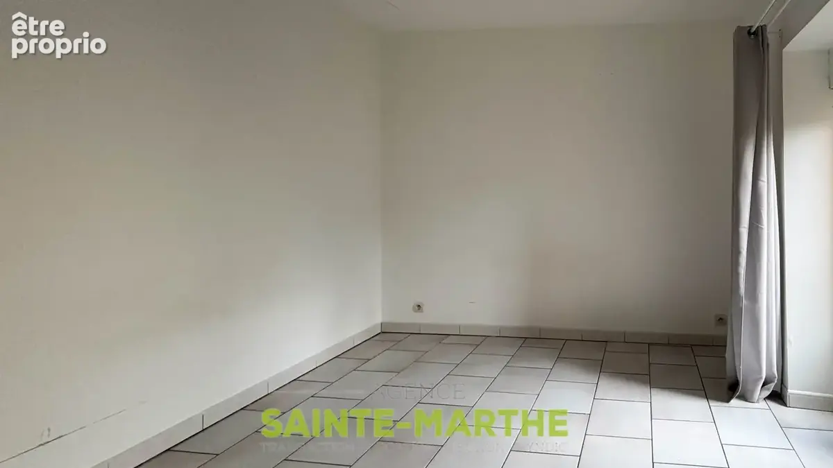Niort Centre. Appartement T2. - photo 2