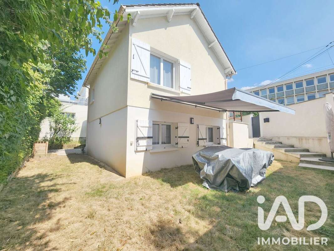 Maison 140 m² à Melun  - photo 2