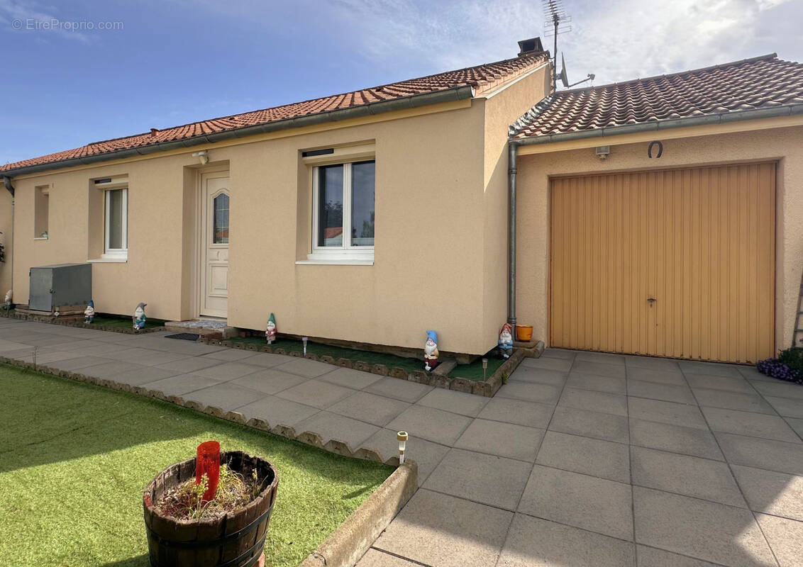 Maison à RAVEL