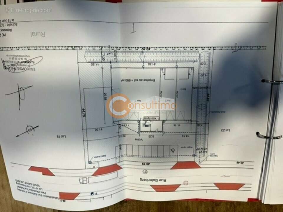 Commerce à SAINT-LOUBES