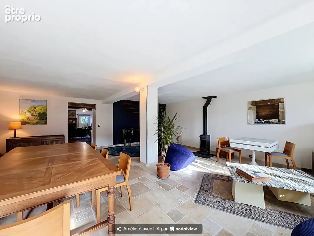 Propriété de charme en Sud Charente   428m2 habitables, 1,6 hectare et vue remarquable. - photo 3
