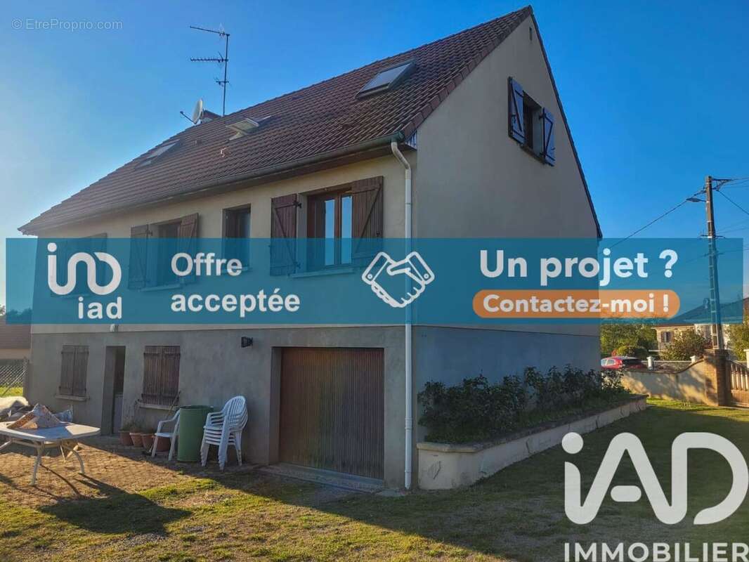 Photo 2 - Maison à ESTIVAREILLES