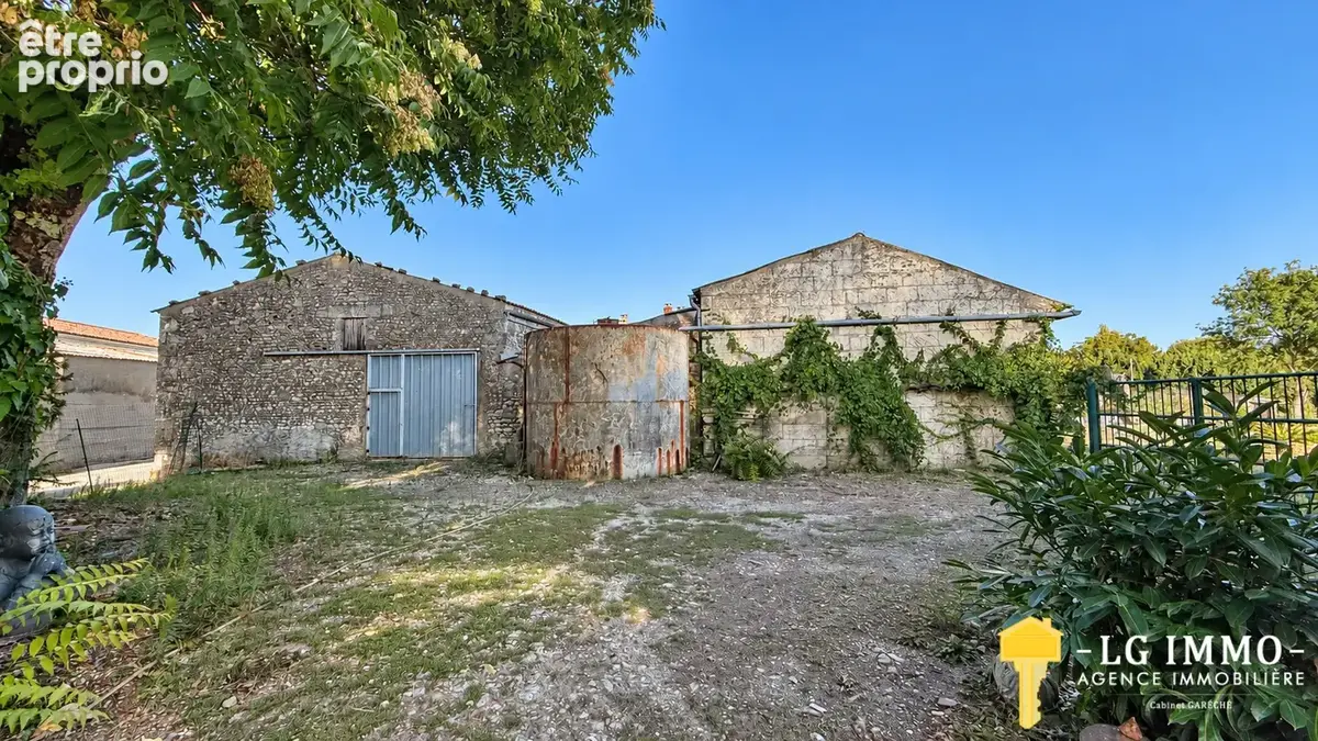 Vue magnifique sur l’estuaire pour cette authentique propriété viticole et ses grandes dépendances en pierres - photo 25