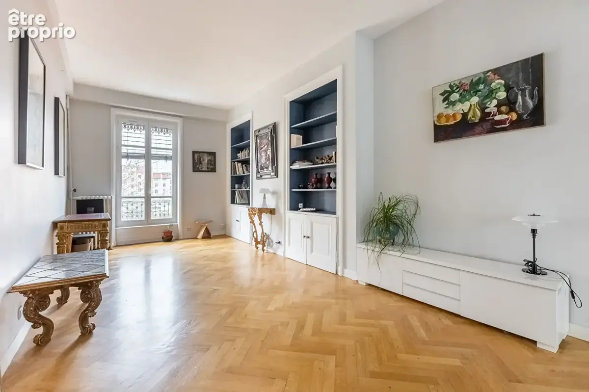 Duplex de 118m² - Lumineux et ensoleillé -  Box fermé deux places en enfilade en sus - photo 2