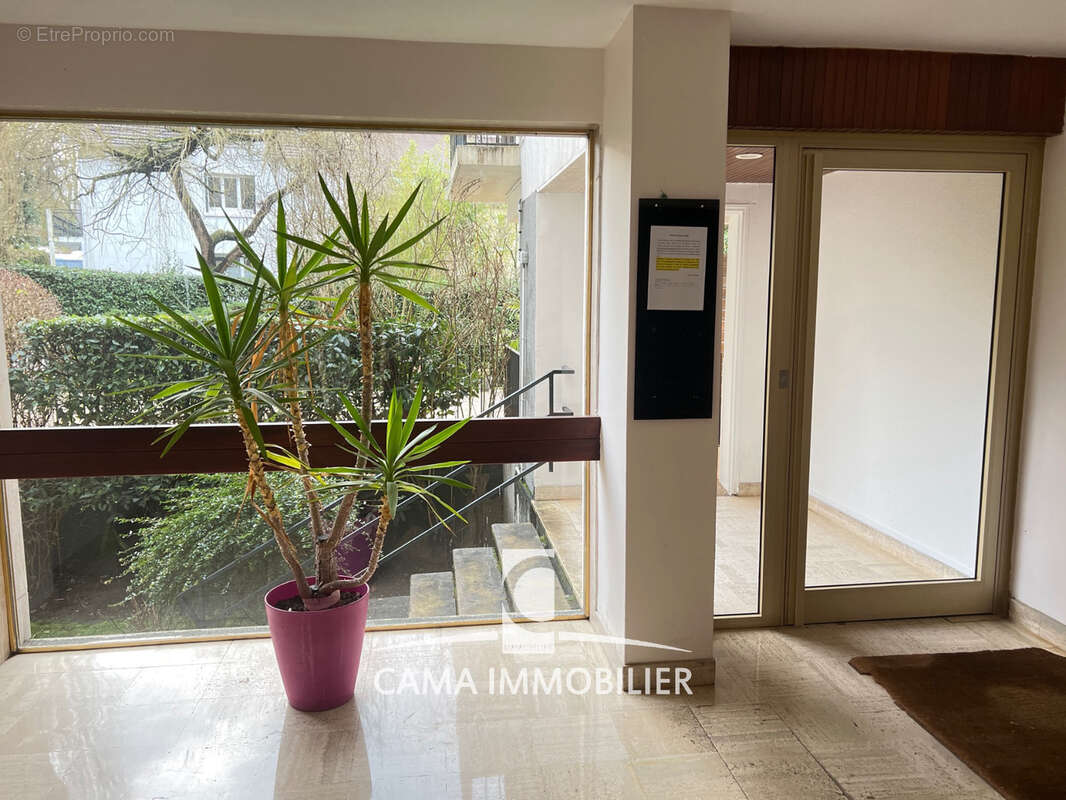 Appartement à VELIZY-VILLACOUBLAY
