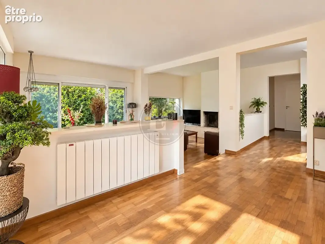 Maison familiale 182 m² - 5 chambres - jardin arboré de 1 016 m² - L'Étang-la-Ville - photo 4