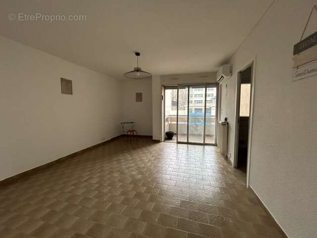 F2 avec balcon et parking - quartier gare - photo 2