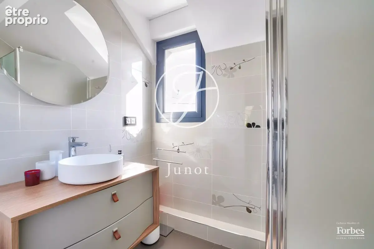 Chatou - EUROPE LES MAROLLES - 4 chambres - 152 m² - Terrain: 425 m² - photo 15