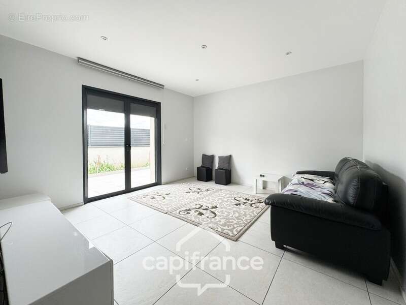 Maison à CLONAS-SUR-VAREZE