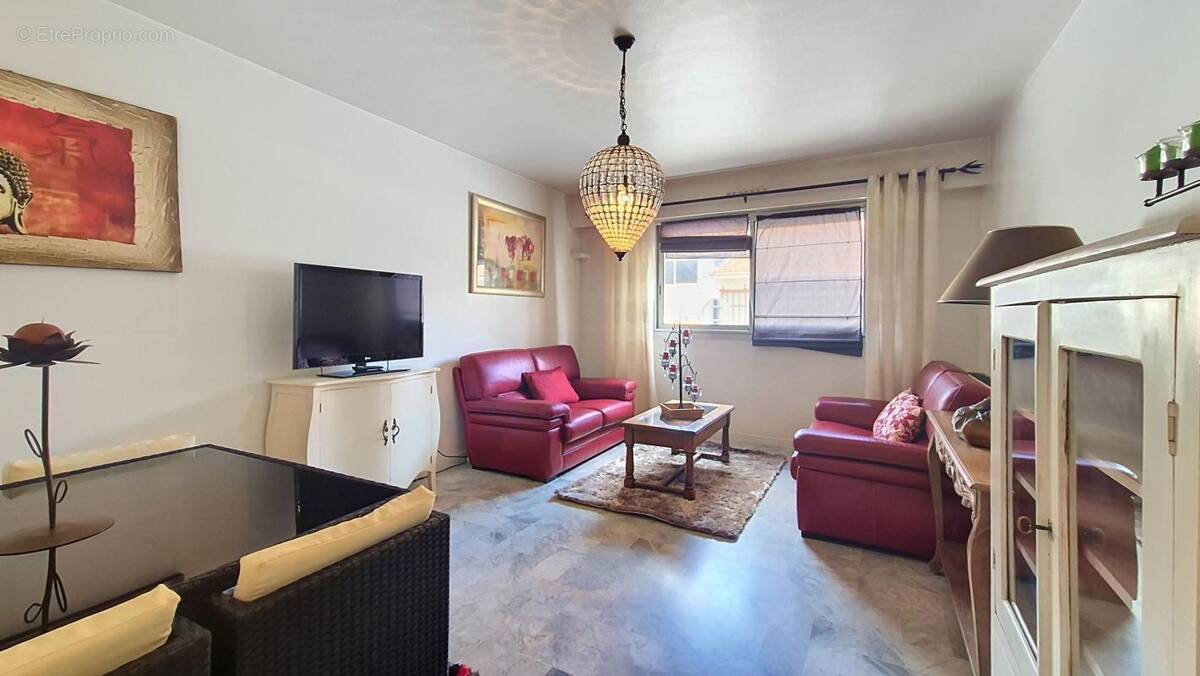 Appartement à LE CANNET
