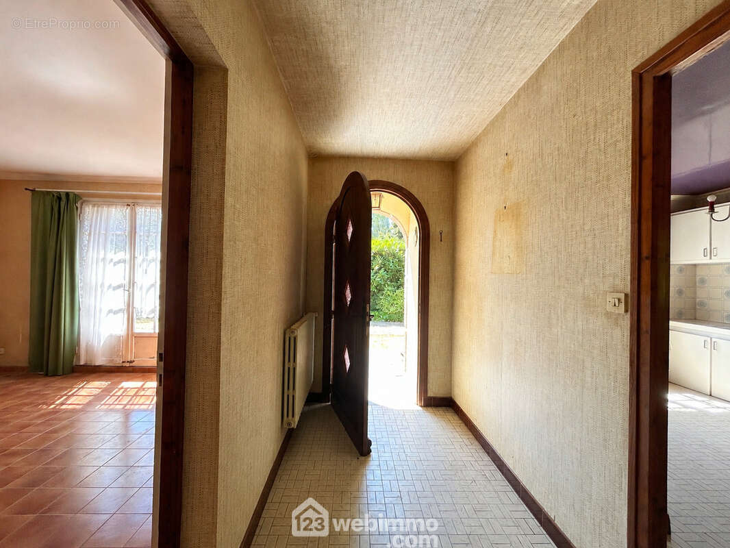 Maison 97 m² à Tredrez-Locquemeau  - photo 5
