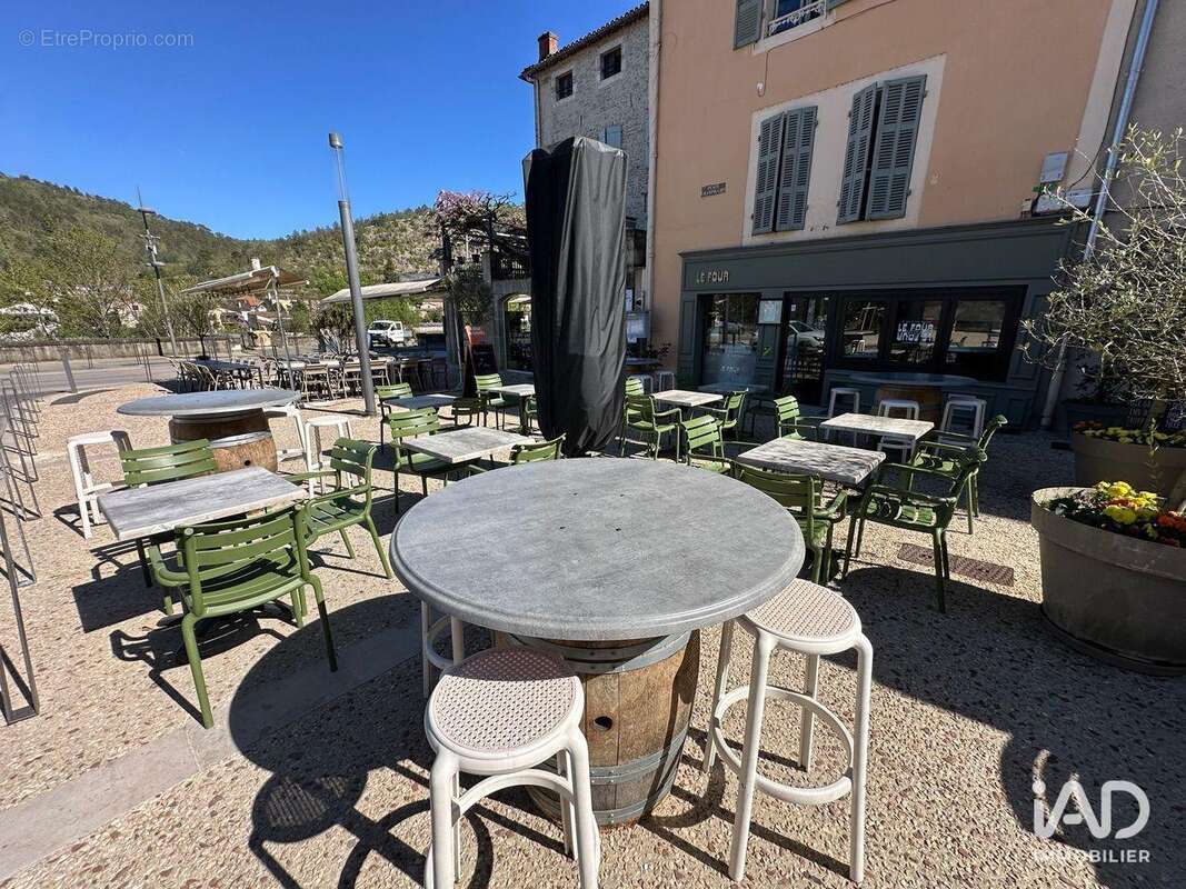 Photo 2 - Commerce à CAHORS