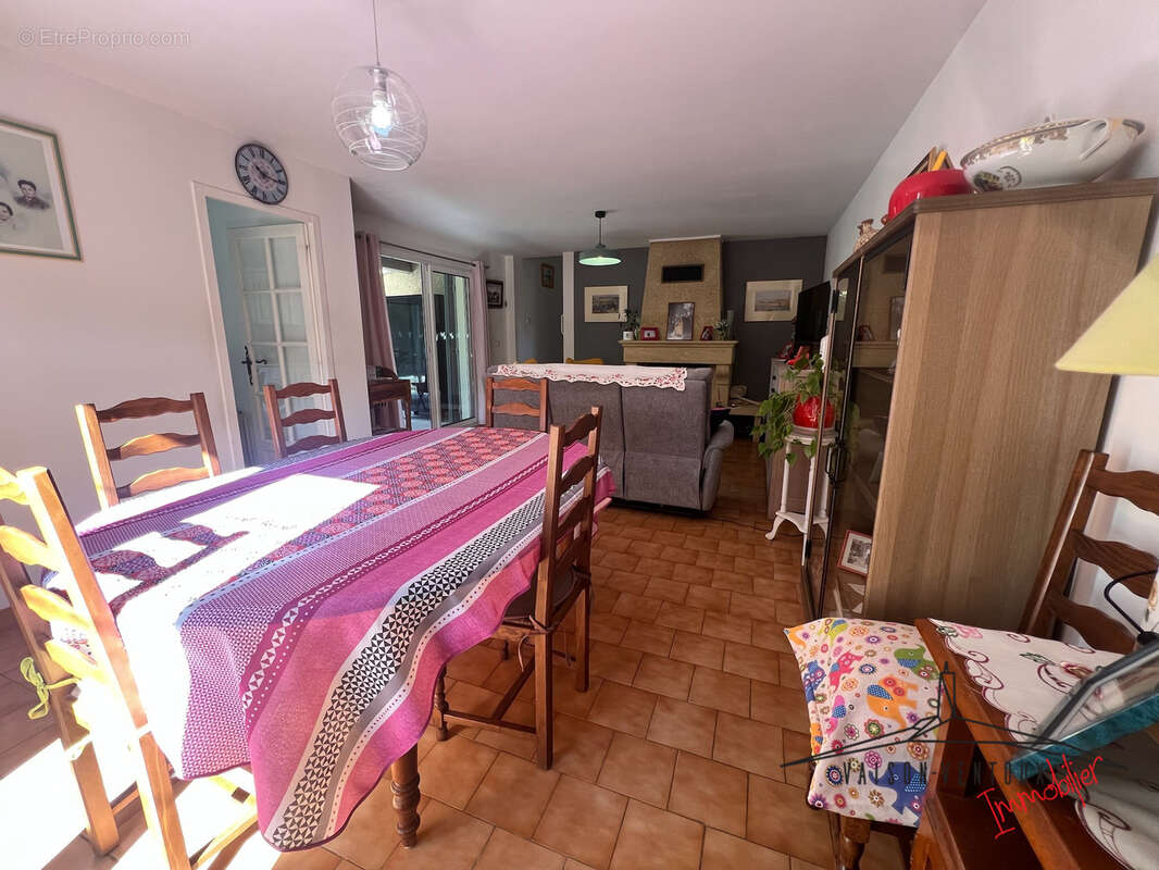 Maison à VAISON-LA-ROMAINE