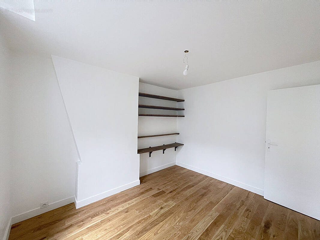 Appartement à PARIS-20E