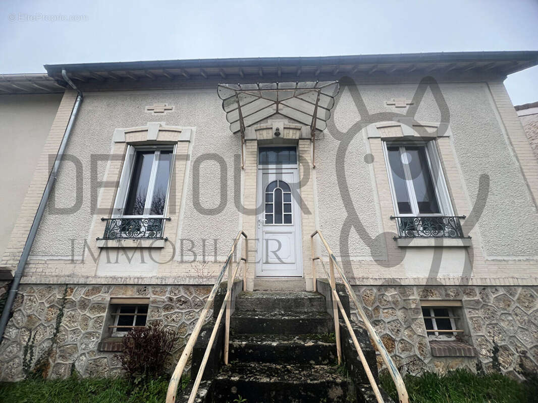 Maison à COULOMMIERS