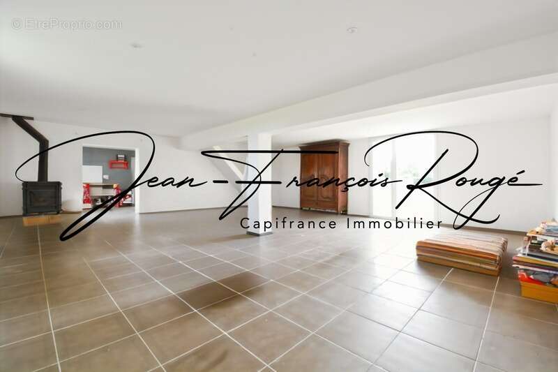 Saint-André de Bohon, ensemble immobilier composé de deux maisons sur 1,3 hectare de terrain !!! - photo 2