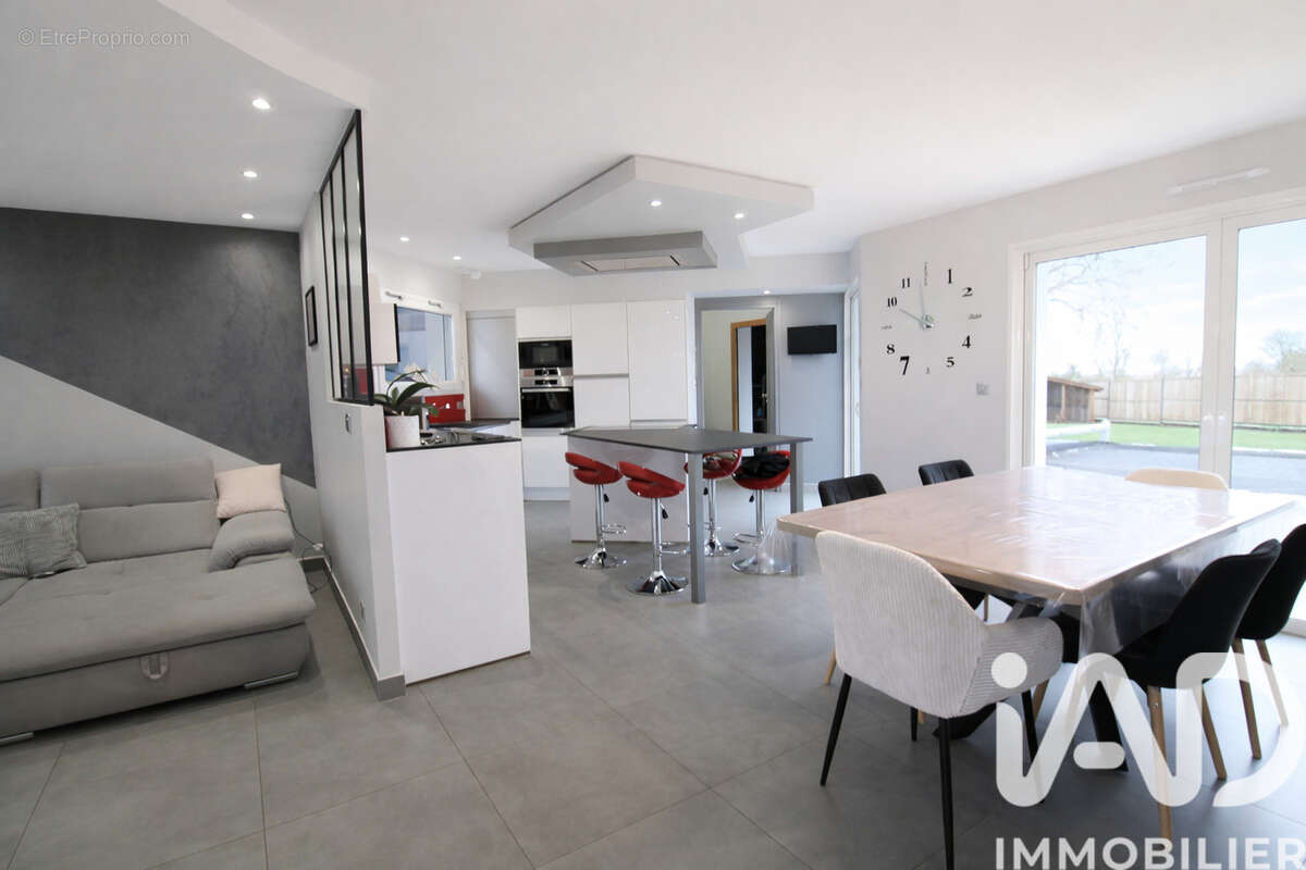 Photo 8 - Maison à CHAUCHE