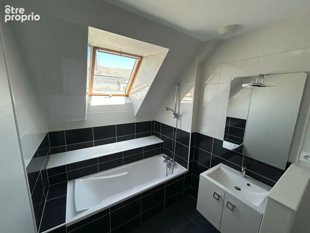 Appartement centre-ville chateau gontier - photo 5
