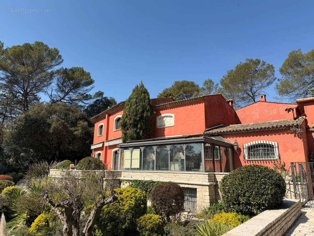 Maison à MOUGINS
