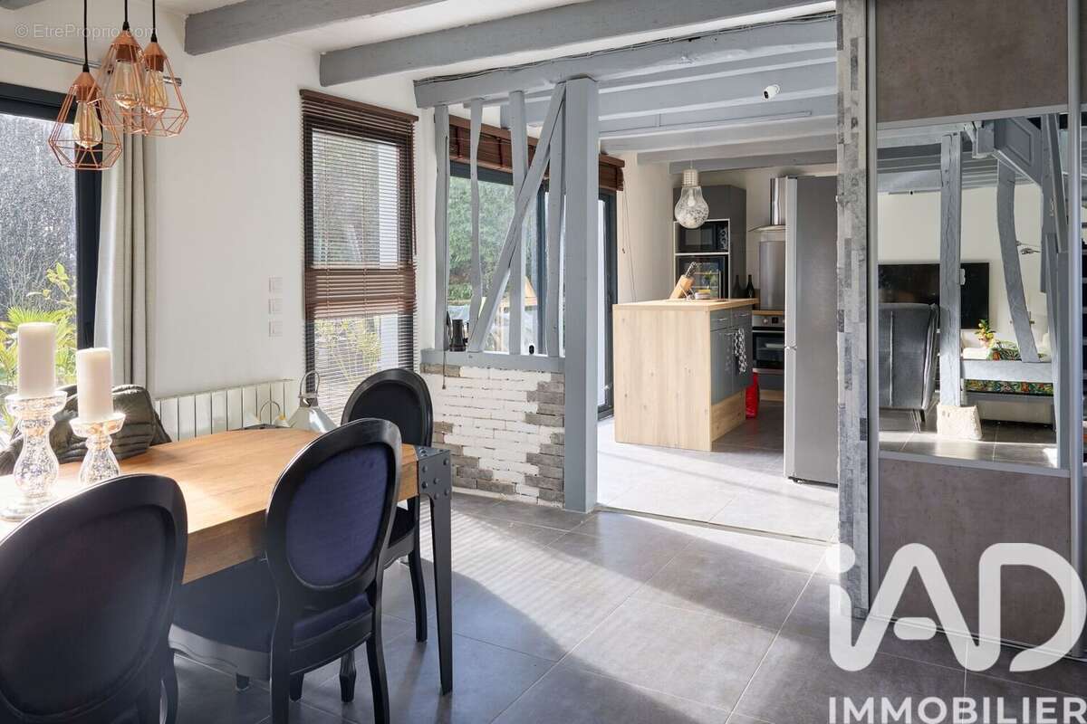 Maison 105 m² à Trouville-La-Haule  - photo 8