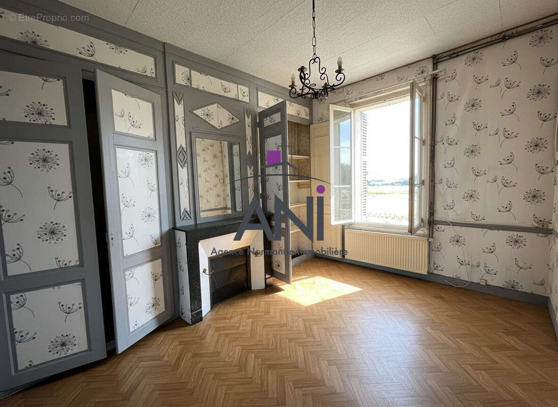 Maison à NEUFCHATEL-EN-BRAY