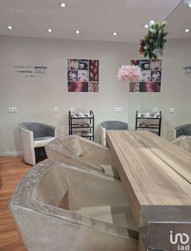 Photo 2 - Commerce à TOULON