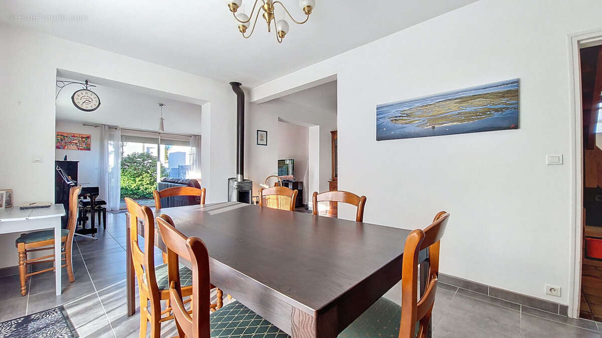 Maison à VILLENAVE-D'ORNON