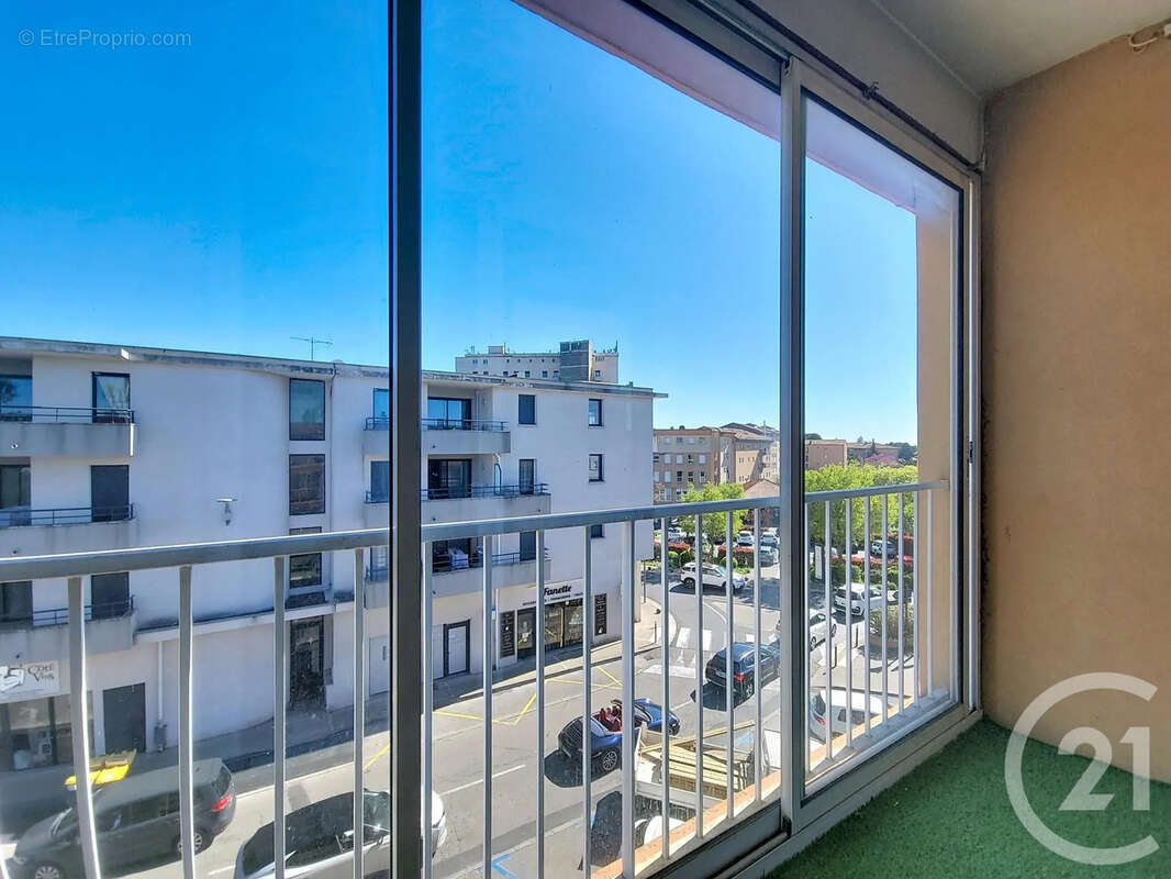 Appartement à VILLENEUVE-LES-AVIGNON