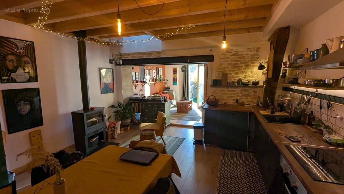 Appartement à CHENOVE