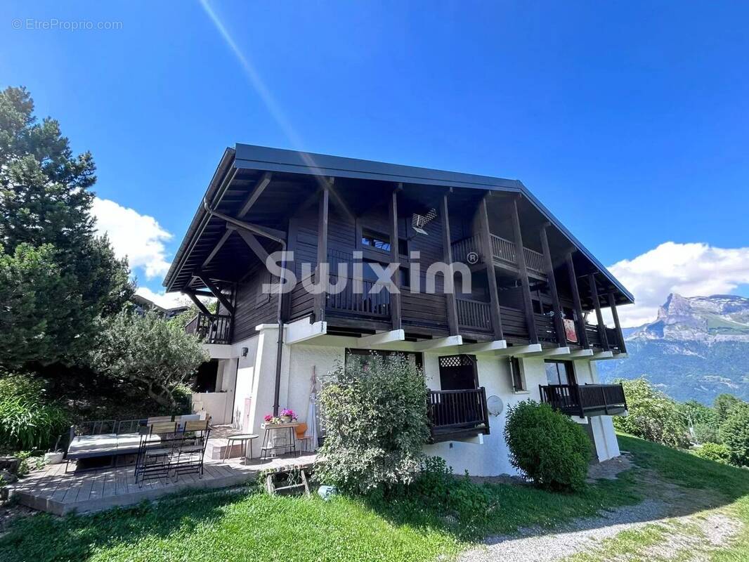 Appartement à COMBLOUX