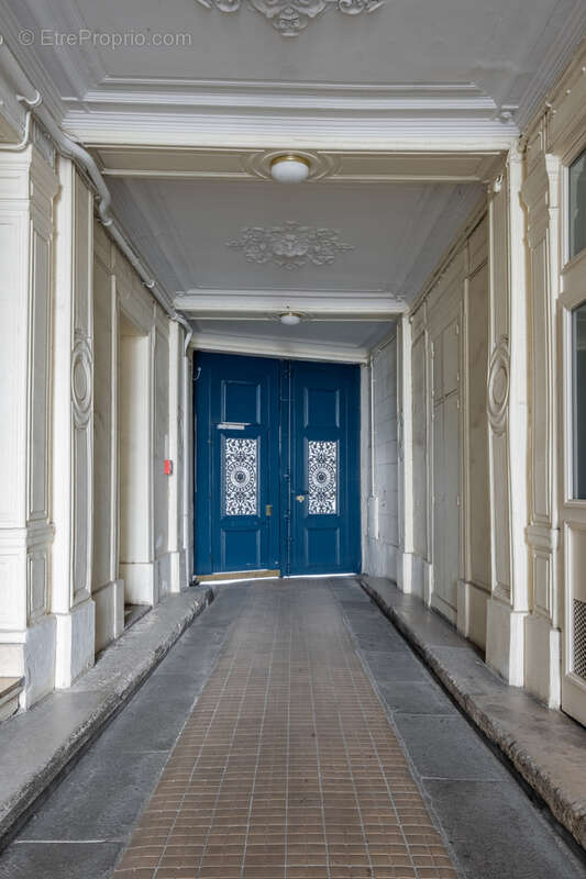 Appartement à PARIS-2E