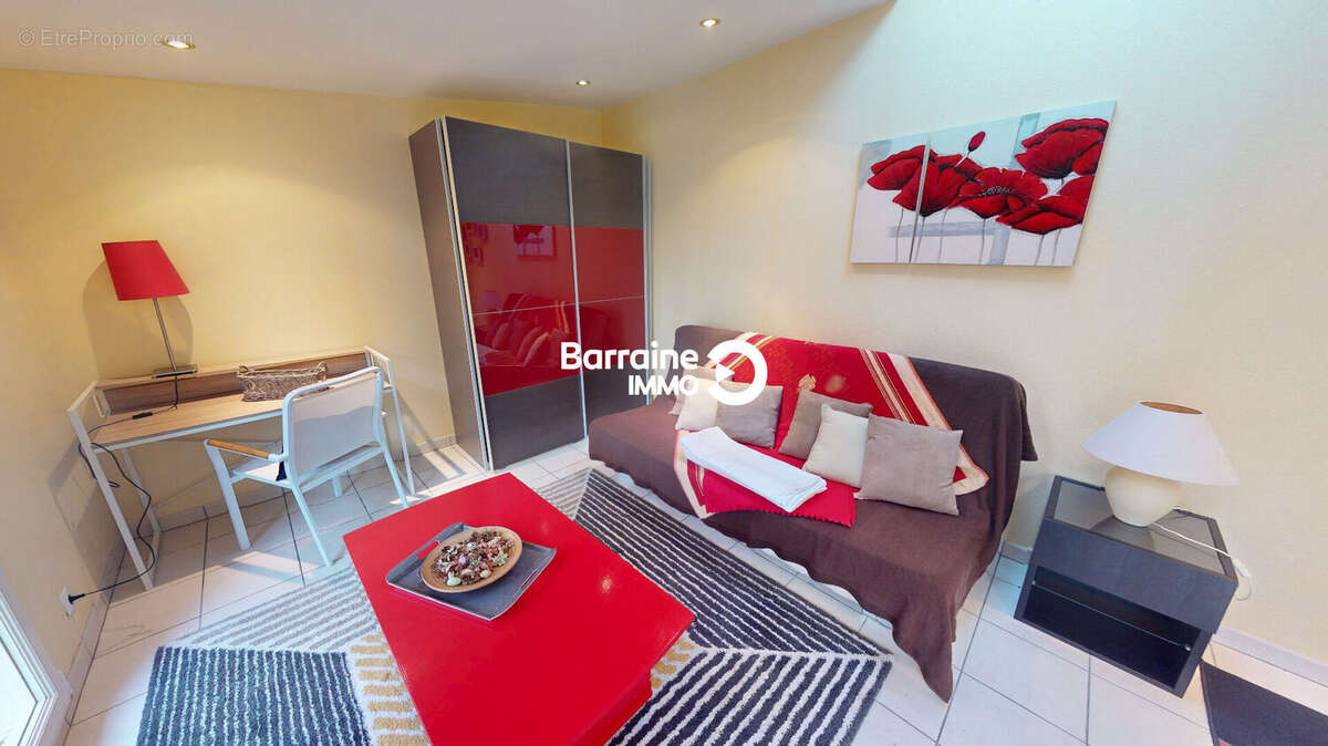 Maison à LE RELECQ-KERHUON