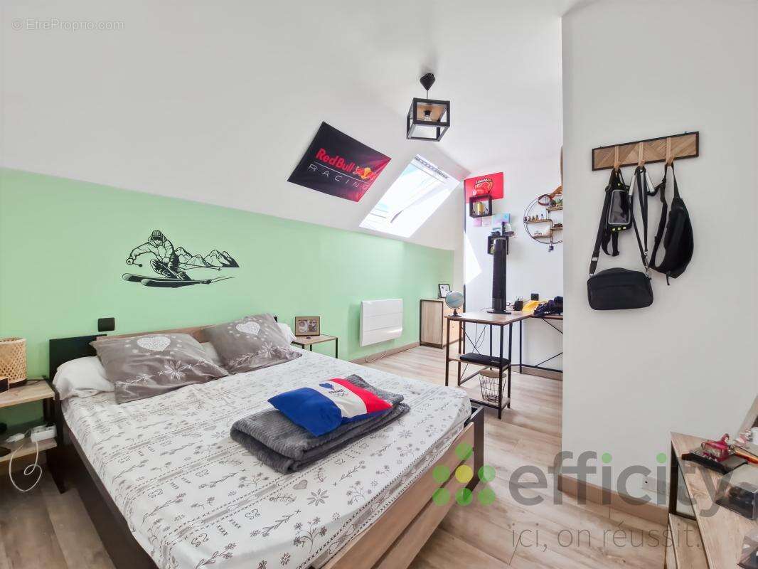 Maison 133 m² à Saint-Ouen-En-Belin  - photo 12