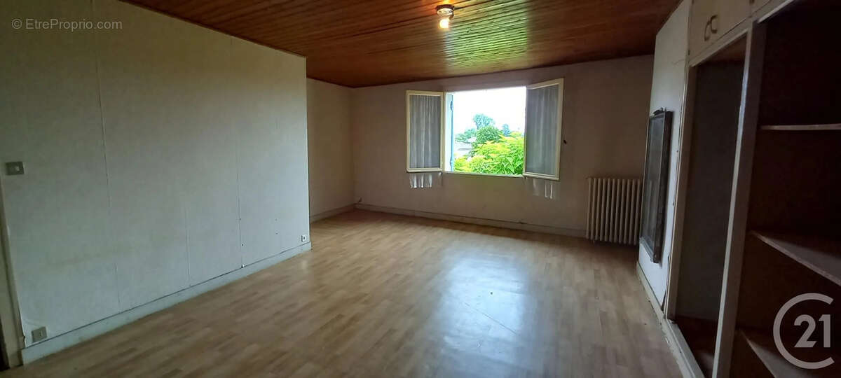 Maison à SABLONS