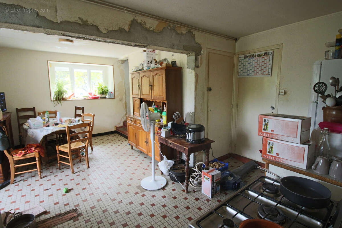 Maison à PUY-L&#039;EVEQUE