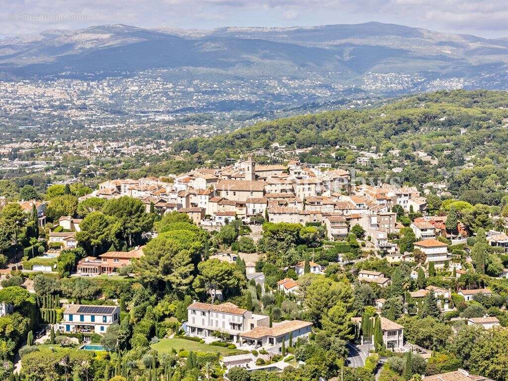 Maison à MOUGINS