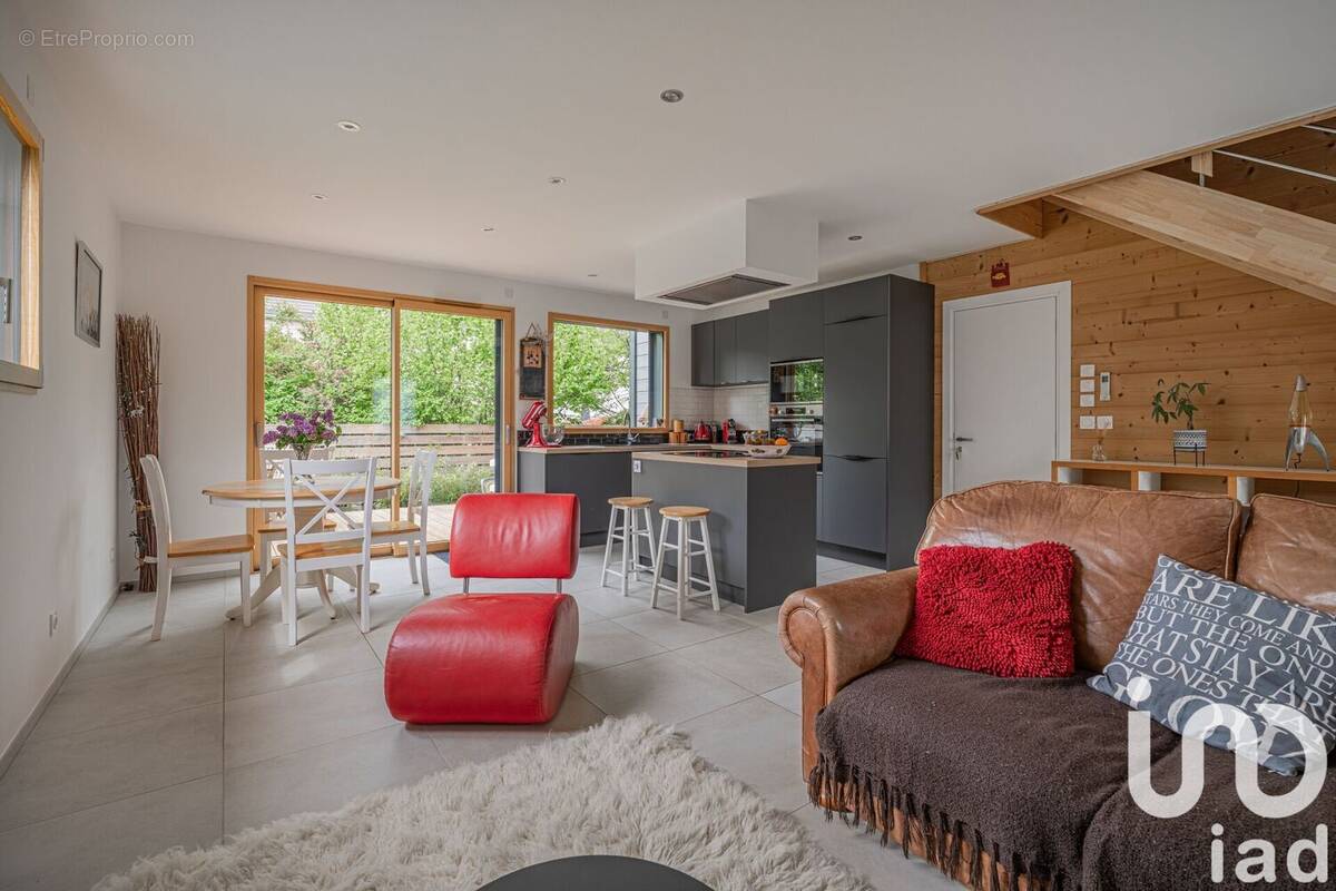 Photo 1 - Maison à BONNEVILLE