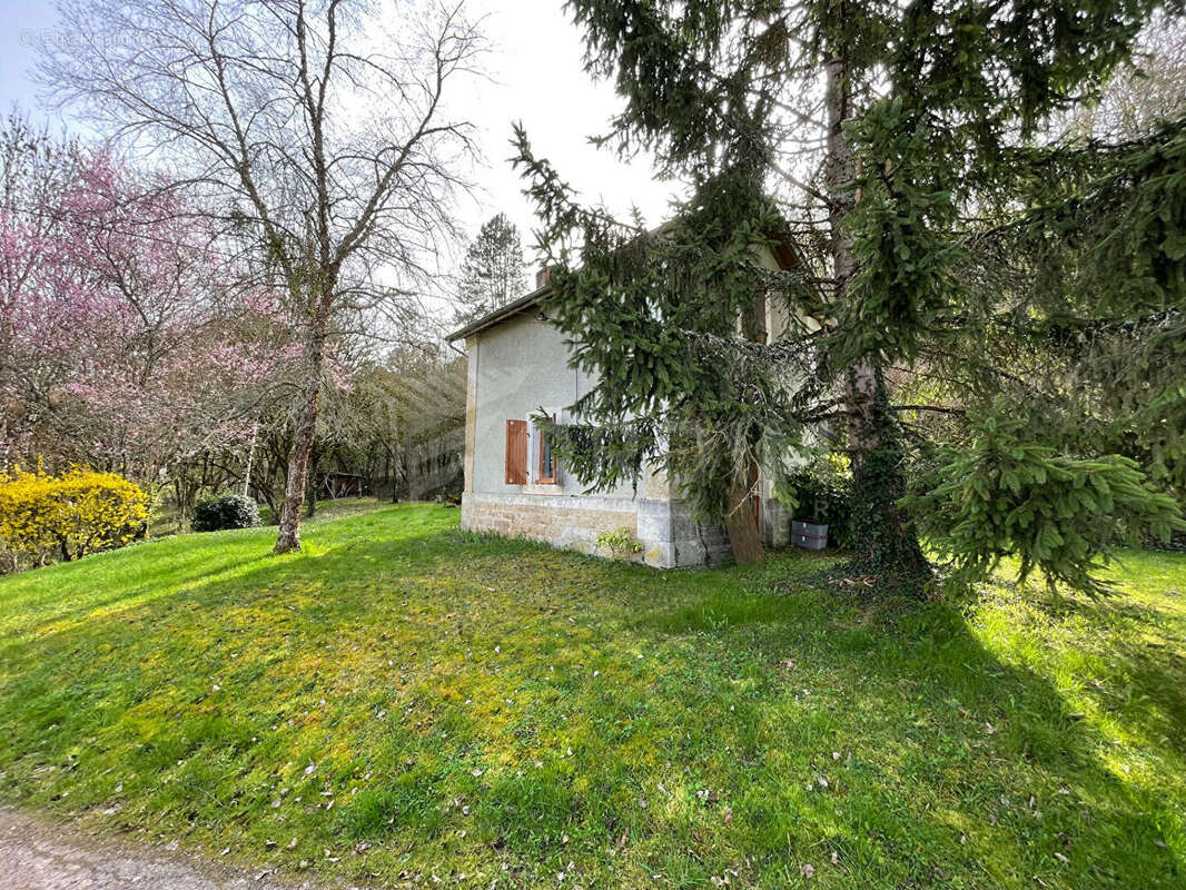 Maison à SAINTE-VERTU