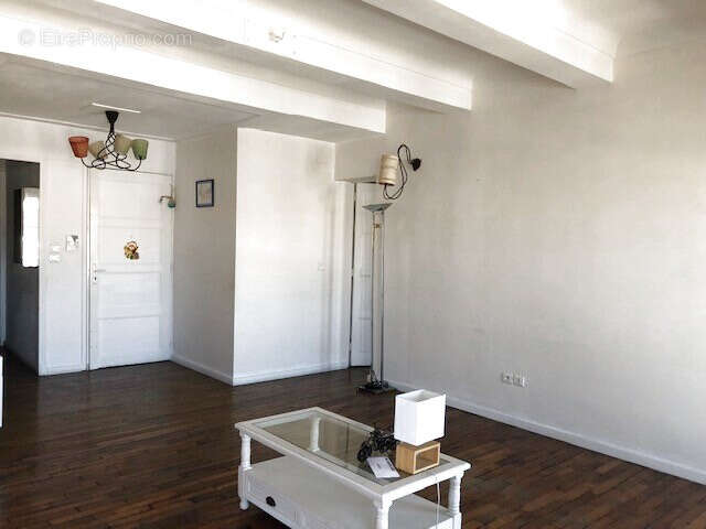 Appartement à MARSEILLE-7E