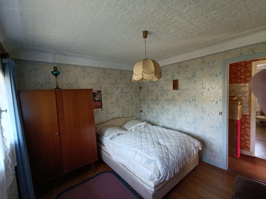 Maison à BURES-SUR-YVETTE