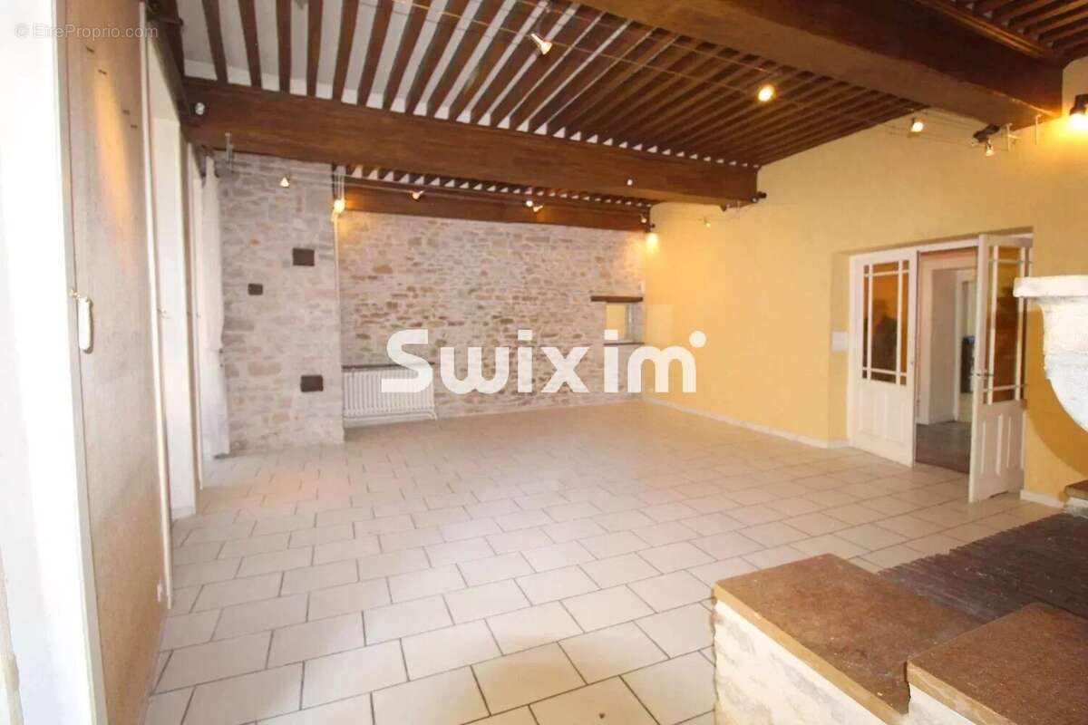 Appartement à SAINT-AMOUR